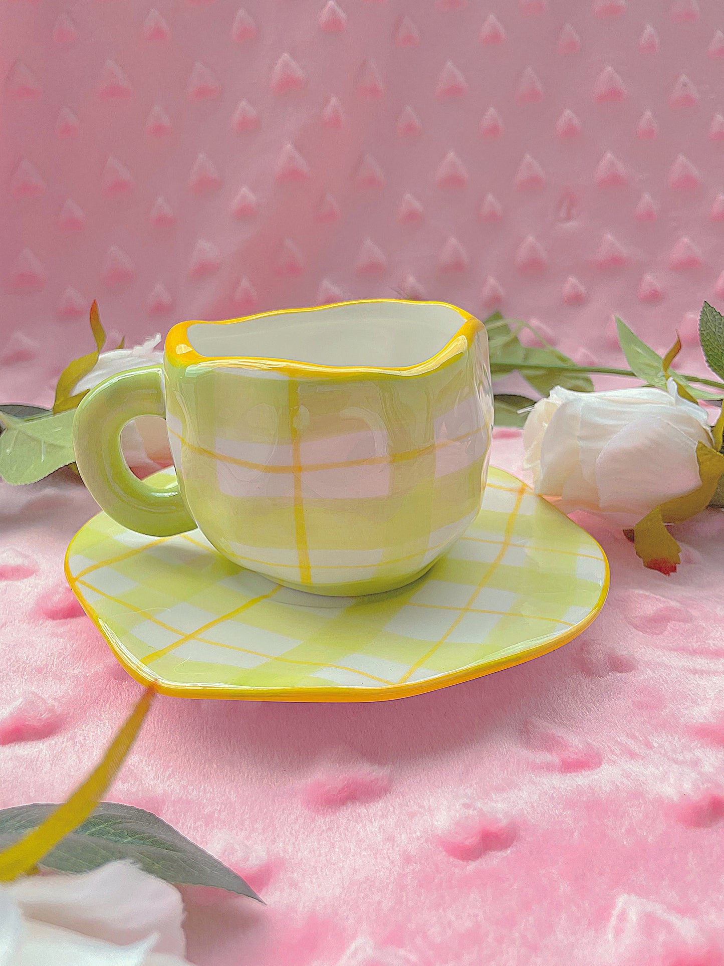 Green Vintage Retro Plaid Mug