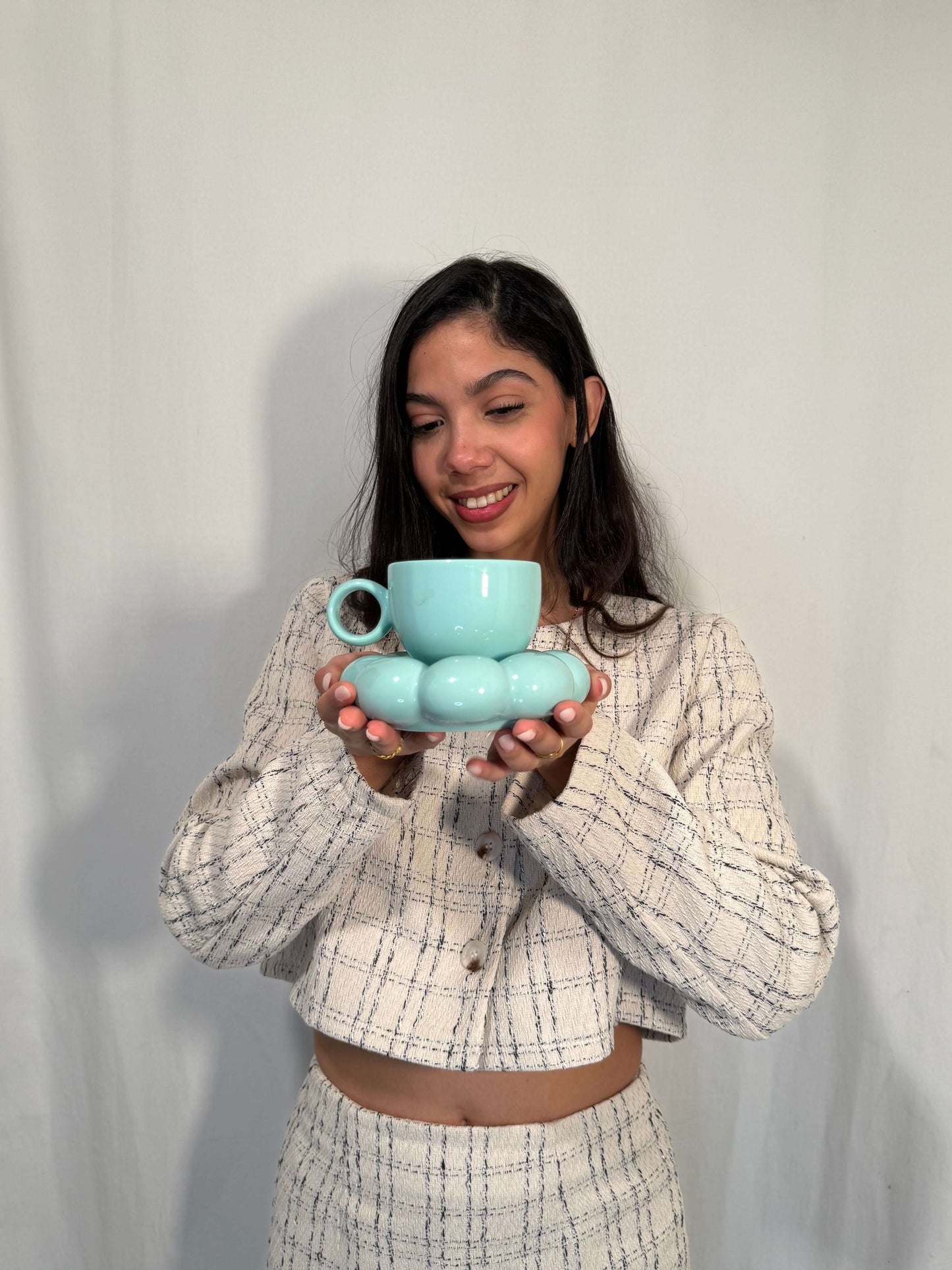 Glas in Gelb mit Wolkenblume – feminine Tasse